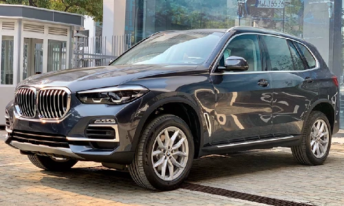BMW X5 cần số pha lê “xịn xò” hơn 4 tỷ tại Việt Nam