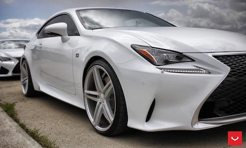 Ngắm nhìn cặp đôi Lexus RC-F độ mâm “hàng hiệu” Vossen