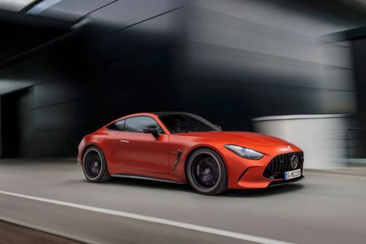 Mercedes-AMG GT 63 S E Performance sở hữu khả năng tăng tốc hàng đầu