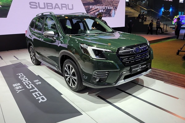 Subaru Forester 2022 “bằng xương, bằng thịt” sắp về Việt Nam