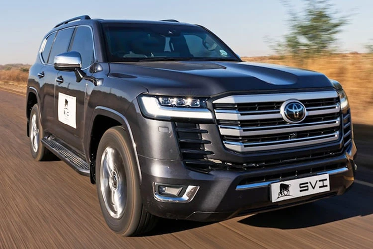 Toyota Land Cruiser 2022 độ “pháo đài di động” từ SVI Engineering