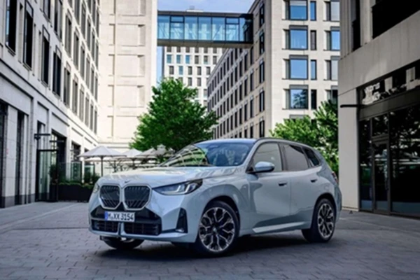 BMW X3 2025 sắp ra mắt Việt Nam, sẵn sàng "đấu" Mercedes-Benz GLC