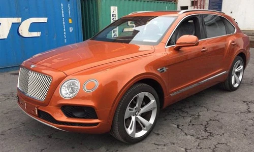 SUV Bentley Bentayga giá 22 tỷ về Việt Nam đón Tết