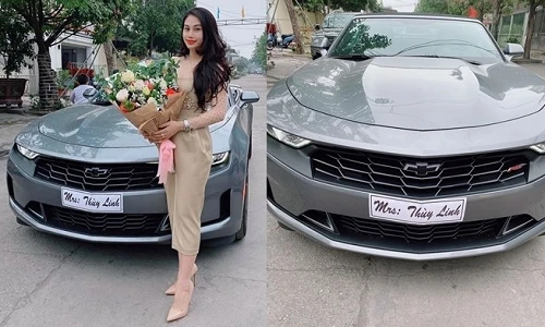 “Soái ca” Quảng Ninh tặng vợ Chevrolet Camaro mui trần hơn 3 tỷ