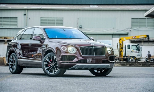 "Đập thùng" Bentley Bentayga V8 bản kỷ niệm 100 năm tại VN