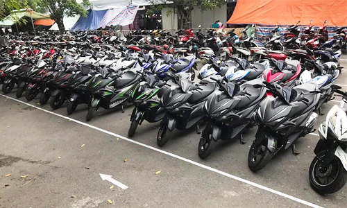 Gần 100 xe tay ga Yamaha NVX 155 gặp mặt tại Hà Nội