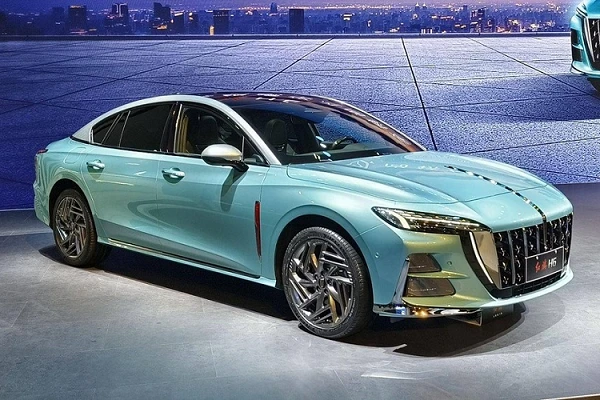 Hồng Kỳ H6 2023 ra mắt, chiếc coupe 4 cửa đậm chất Porsche Panamera