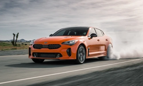 Top xe thể thao 4 cửa mạnh nhất thế giới hiện nay