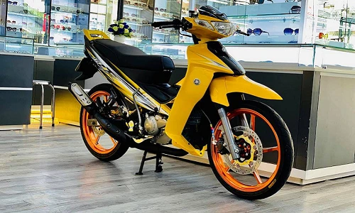 Dân chơi Nha Trang độ xe máy Yamaha 125ZR hơn 250 triệu