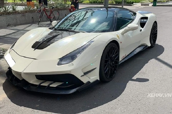 Ferrari 488 GTB độ bodykit Misha Designs siêu hiếm ở Sài Gòn