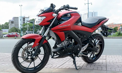 Cận cảnh Yamaha V-Ixion R 2017 giá 76 triệu tại Sài Gòn 