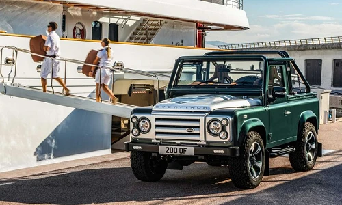 Cận cảnh Land Rover Defender "độc bản" chỉ hơn 7 tỷ đồng 