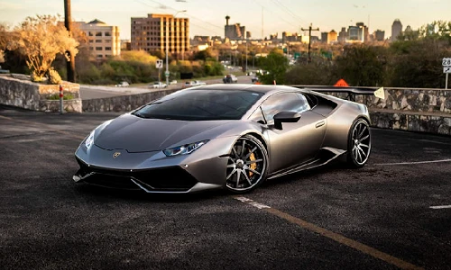 Sắp có siêu xe Lamborghini Huracan đầu tiên dùng hộp số sàn