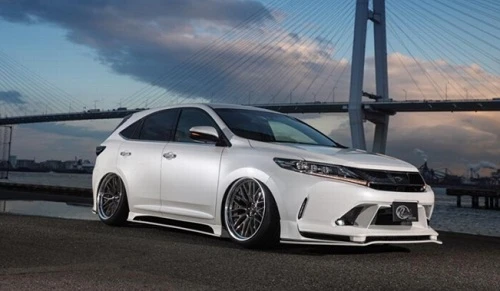 Xế độ Toyota Harrier Kuhl Racing "chất lừ" chuẩn bị ra mắt