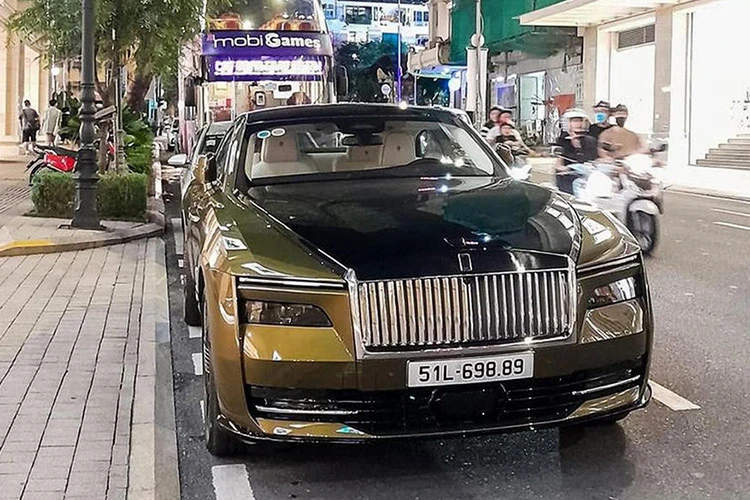 Rolls-Royce Spectre thứ 2 của đại gia Sài Gòn, không dưới 25 tỷ