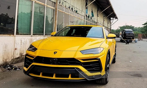 Siêu SUV Lamborghini Urus thứ 6 hơn 20 tỷ về Việt Nam