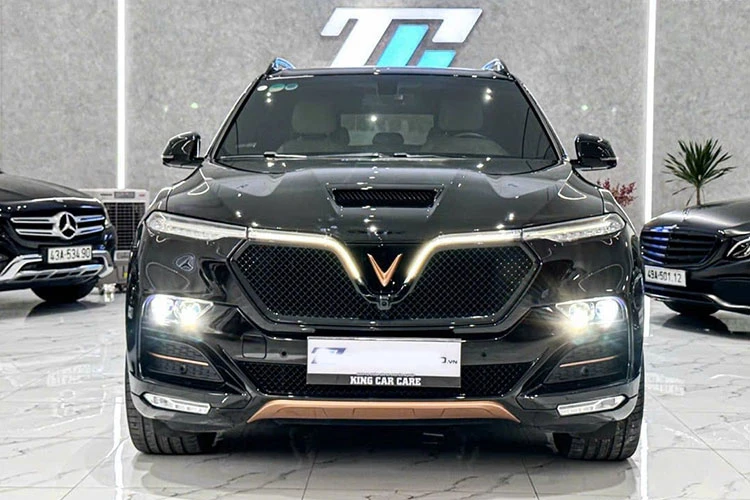 SUV “chủ tịch” VinFast President mất giá hơn 3 tỷ sau 2 năm lăn bánh