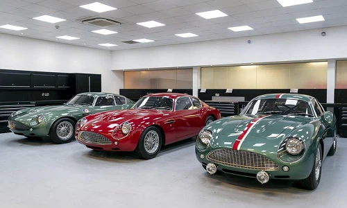 "Soi" Aston Martin DB4 GT Zagato Continuation gần 200 tỷ đồng