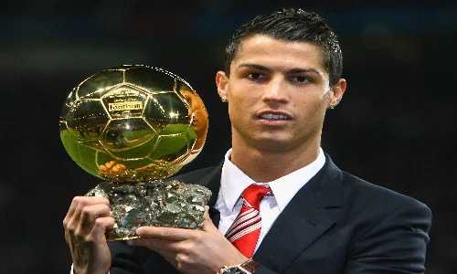 Lộ toàn bộ sự nghiệp của Ronaldo trong 1 phút