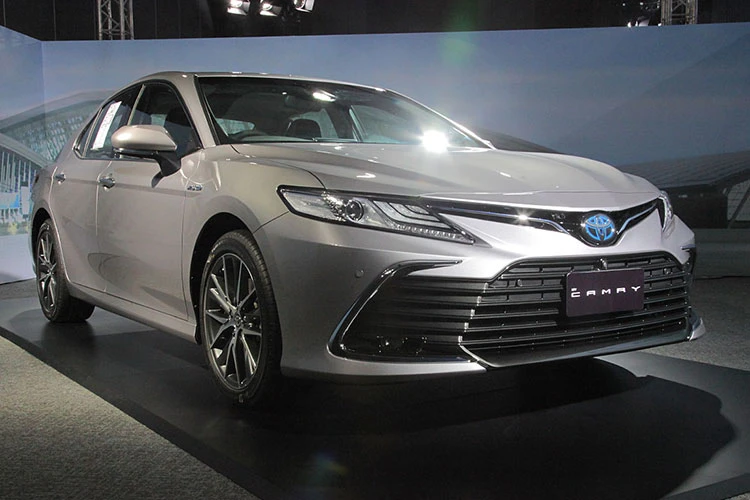 Toyota Camry 2022 “rục rịch” về Việt Nam, thêm nhiều trang bị hot