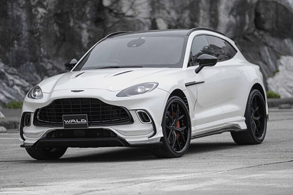 Aston Martin DBX đặc biệt hơn với bodykit Wald giá 15.922 USD