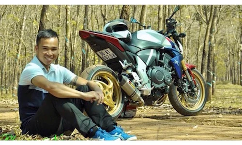 Soi loạt “xế nổ” các tuyển thủ Việt Nam từng sở hữu