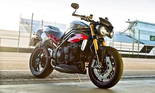 Triumph nâng cấp dòng Speed Triple cho năm 2016