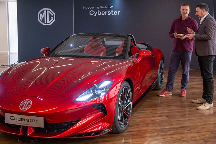 MG Cyberster ra mắt tại quê hương Anh quốc, từ 1,6 tỷ đồng