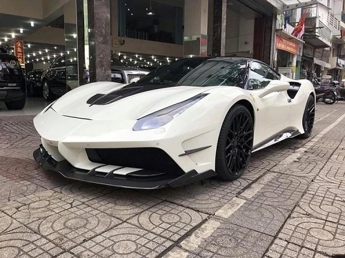 "Soi" siêu xe Ferrari 15 tỷ độ độc nhất Việt Nam