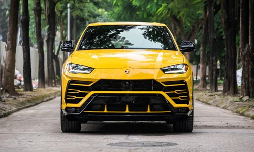 Cận cảnh Lamborghini Urus "vàng choé" giá 22 tỷ tại Hà Nội