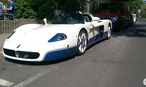 Siêu phẩm Maserati MC12, hiếm hơn cả LaFerrari và Enzo