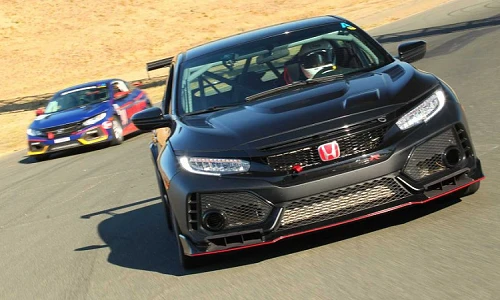 "Soi" Honda Civic Type R bản đường đua hơn 2 tỷ đồng