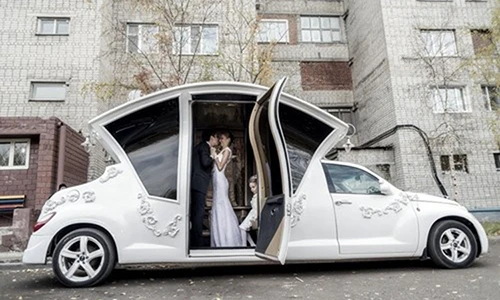 Top siêu xe limousine độc nhất, đắt nhất trên Thế giới