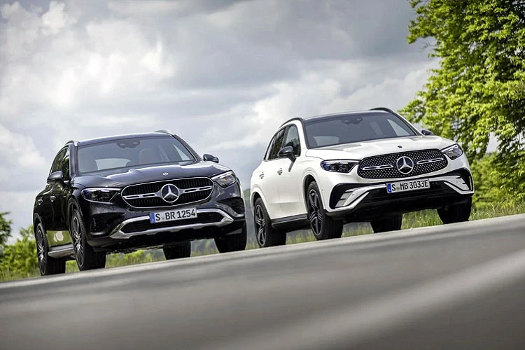 Mercedes-Benz GLC 2023 vừa ra mắt, nâng cấp những gì để đấu BMW X3?