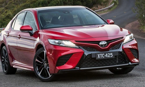 Toyota Camry 2019 hoàn toàn mới sắp chính thức ra mắt