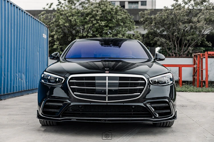 Khám phá chi tiết siêu phẩm Brabus B50 hơn 8 tỷ tại Việt Nam