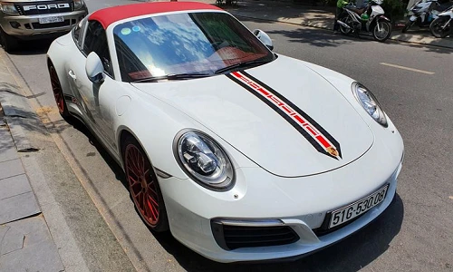 Porsche 911 Targa 4S hàng hiếm hơn 11 tỷ lăn bánh ở Sài Gòn