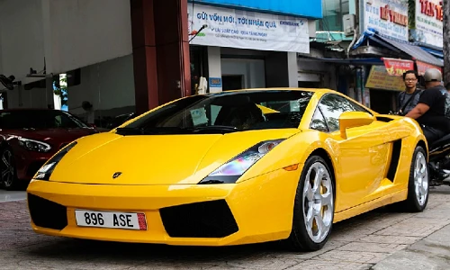 Lamborghini của Cường Đô La mở đầu phong trào siêu xe VN