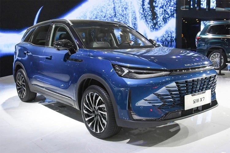 Beijing X7 2023 giá rẻ đã đến nước Lào, sẽ sớm bán tại Việt Nam