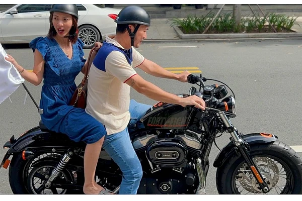 Chiếc Harley-Davidson 48 hơn nửa tỷ đồng - Thu Trang tặng Tiến Luật