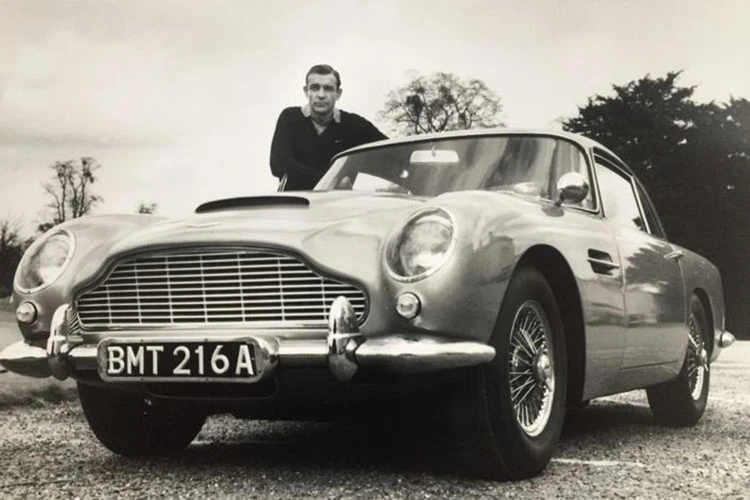Aston Martin DB5 của James Bond - Sean Connery lên sàn đấu giá