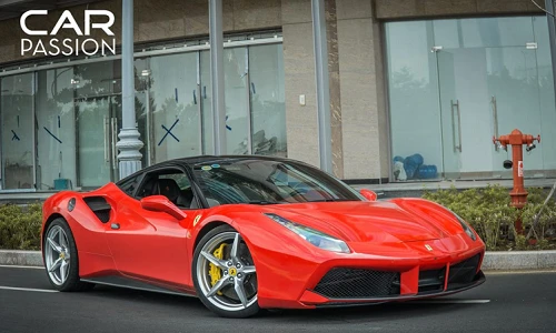 "Chạm mặt" siêu xe Ferrari 488 GTB hơn 11 tỷ ở Sài Gòn