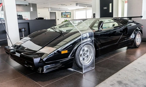 Siêu xe Lamborghini Countach hơn 30 tuổi "mới cứng" hơn 13 tỷ đồng