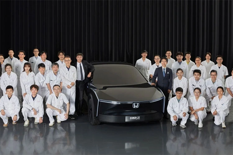 "Soi" Honda e:N2 Concept - xe ôtô điện bước ra từ phim viễn tưởng