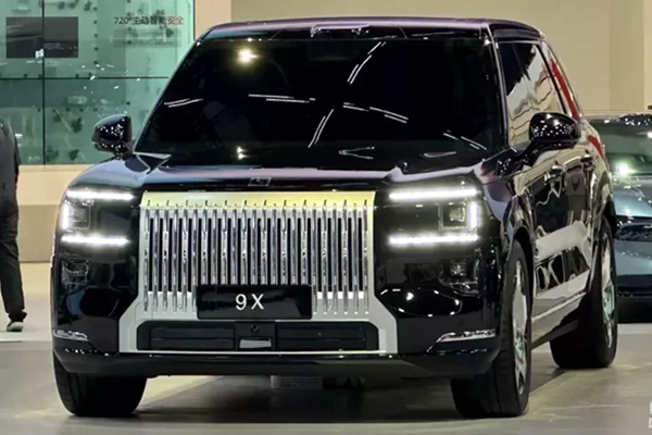 Zeekr 9X - “Rolls Royce Cullinan Trung Quốc” giá chỉ như BMW X5