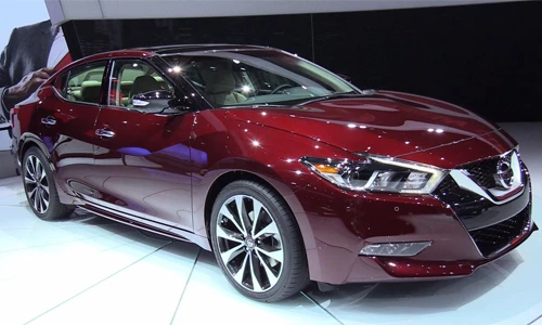Nissan Maxima 2018 “chốt giá” 750 triệu đồng 