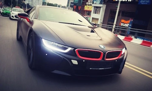 Siêu xe 7 tỷ BMW i8 "màu độc” show hàng tại Hà Nội