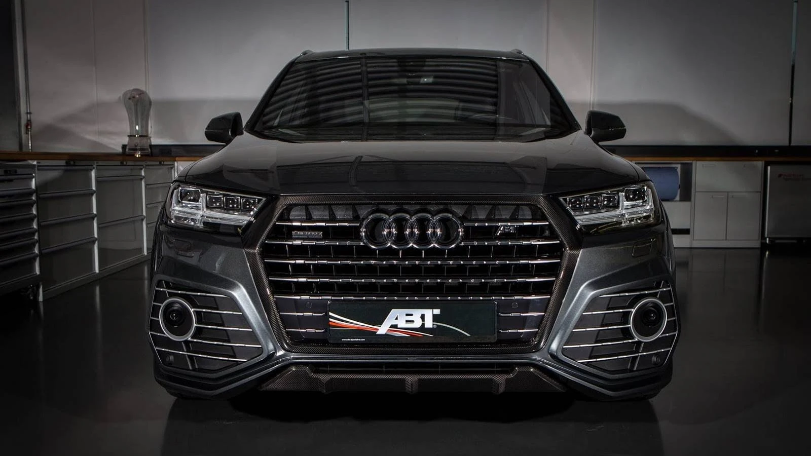 Cận cảnh xế độ Audi QS7 ABT Sportsline trị giá 22 tỷ