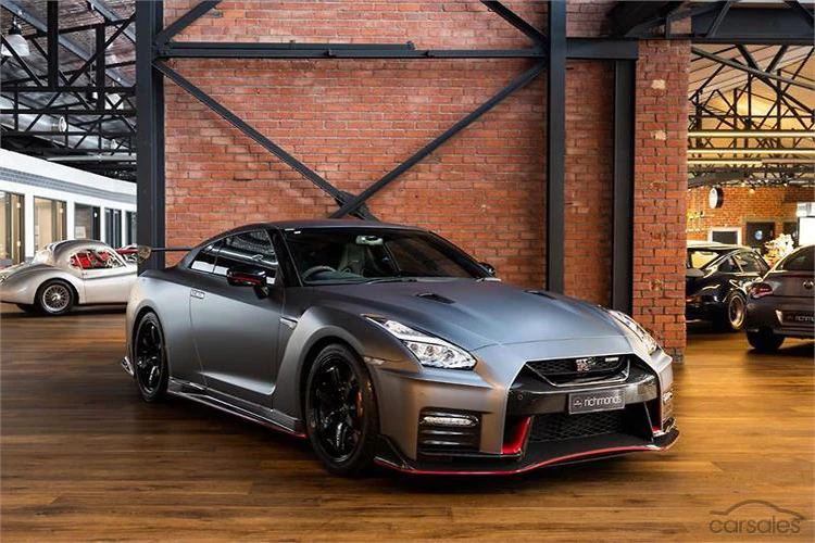 Nissan GT-R - "sát thủ siêu xe" chính thức bị khai tử sau 17 năm