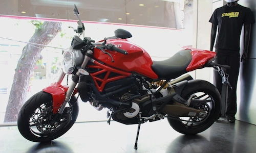 Cận cảnh Ducati Monster 821 bản Thái đầu tiên tại Hà Thành